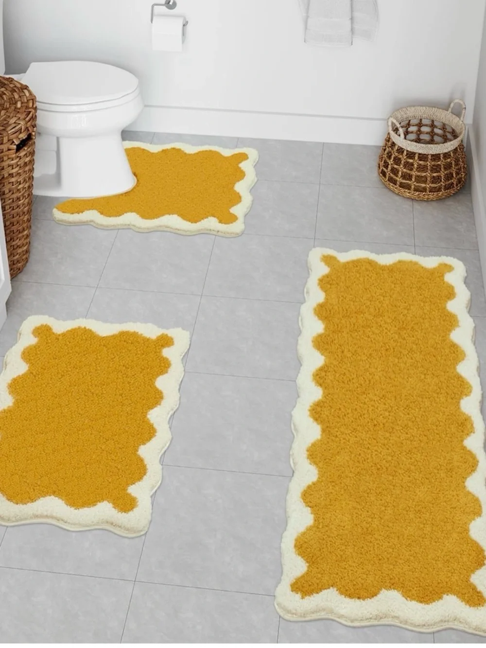 3-Piece Scalloped Bathroom Rug Set, new